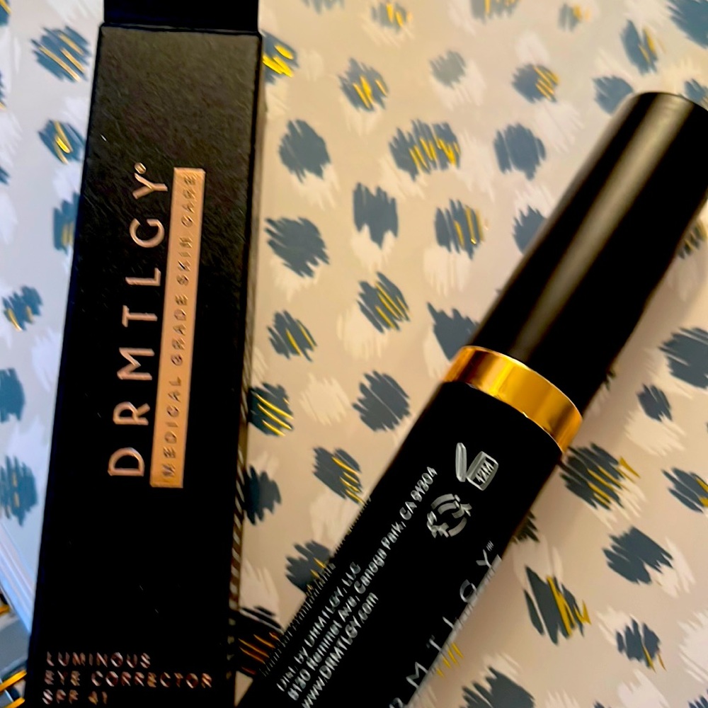 DRMTLGY NEW LUMINOUS EYE CORRECTION SPF41